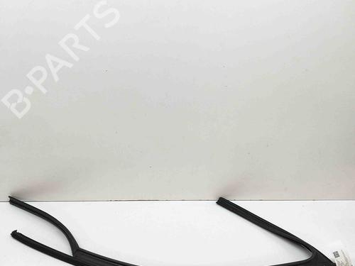 Door moulding trim MERCEDES-BENZ GLB (X247) GLB 200 Mild-Hybrid (247.687) | BP29373267C150 