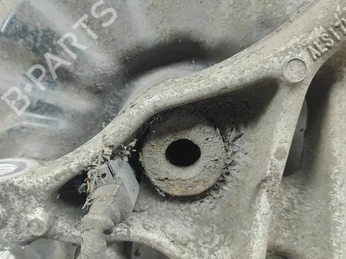 Right rear steering knuckle SKODA SUPERB III Estate (3V5) 2.0 TDI | BP28566196M28 