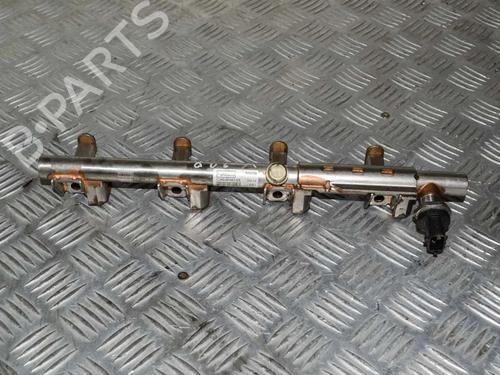 Used Injection rail FORD FIESTA VI (CB1, CCN) 1.6 ST (182 hp) 6722471