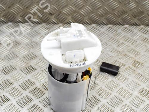 Used Fuel pump FORD FIESTA VII (HJ, HF) 1.1 Ti-VCT (71 hp) 13929764