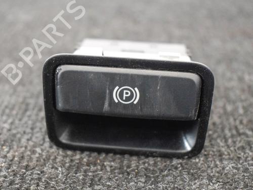 Used Switch Switch MERCEDES-BENZ GLA-CLASS (X156) GLA 200 (156.943) (156 hp) 6748267 6748267