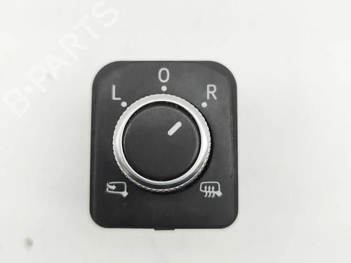 mirror-switch-vw-touareg-cr7-rc8-2017-33393603 main image