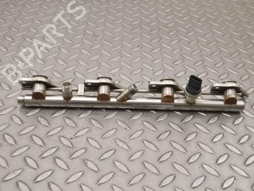 Used Injection rail MERCEDES-BENZ CLS (C218) CLS 500 (218.373) (408 hp) 30231791