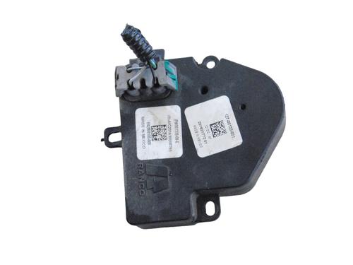 Used Auxiliary water pump Auxiliary water pump TESLA MODEL X (5YJX) P100D AWD (772 hp) 33365417 33365417