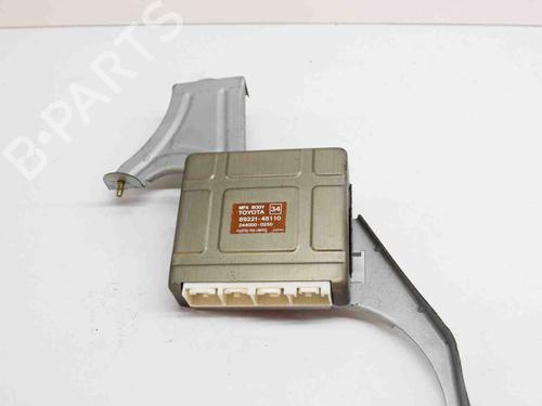 Używane Moduł elektroniczny LEXUS RX (MCU15) 300 (MCU10_, MCU10R) (201 hp) 10221068