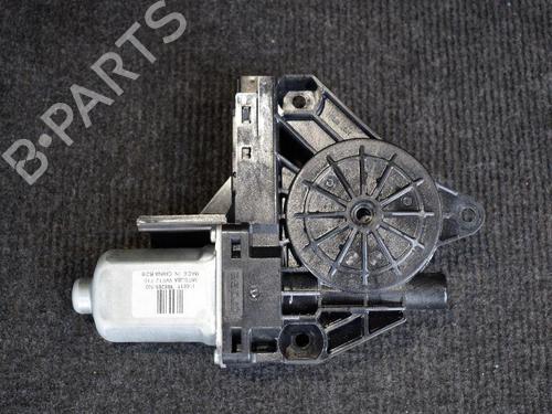 Used Right rear window motor VOLVO V60 I (155) D5 (215 hp) 6728390