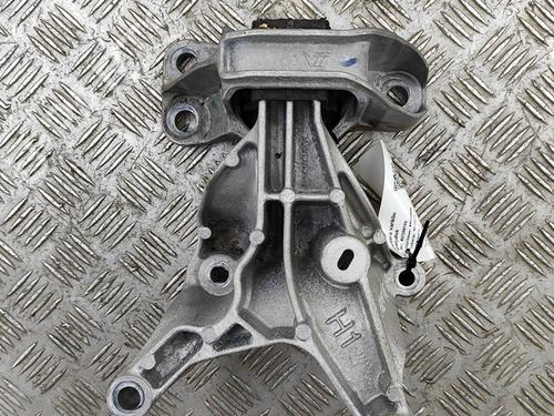 Used Engine mount NISSAN JUKE (F16_) DIG-T 117 (117 hp) 28550687