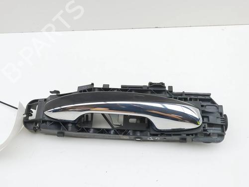 Højre bagtil udvendigt håndtag Højre bagtil udvendigt håndtag MERCEDES-BENZ CLA (C118) CLA 250 e (118.386) (218 hp) 39656423 39656423