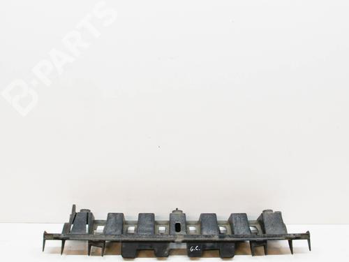 Used Rear bumper bracket PEUGEOT 3008 I MPV (0U_) 1.6 HDi 115 / BlueHDi 115 (116 hp) 8935538