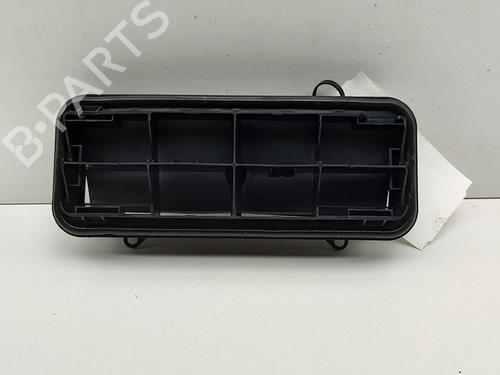 Used Grille NISSAN JUKE (F16_) DIG-T 117 (117 hp) 28433448