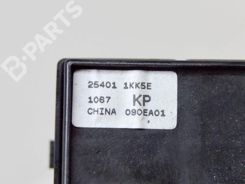 Right front window switch NISSAN JUKE (F15) 1.5 dCi | BP10992236I26 