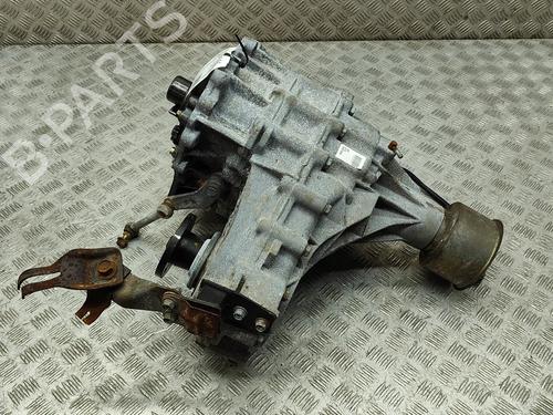 transfer-box-nissan-navara-d22-25-d-4x4-3310533g10-3310241g02-3310733g11-1997-22352359 main image