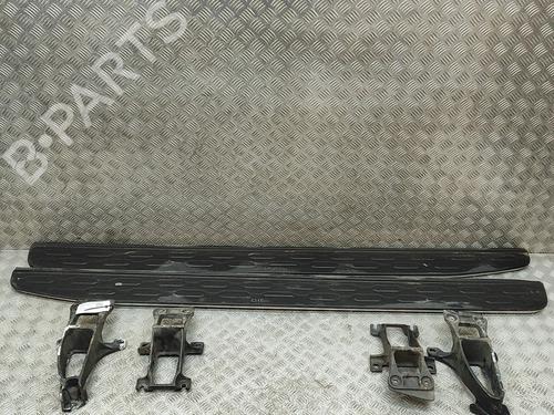 Used Right sideskirt LAND ROVER DISCOVERY V (L462) 3.0 Td6 4x4 (258 hp) 30130607