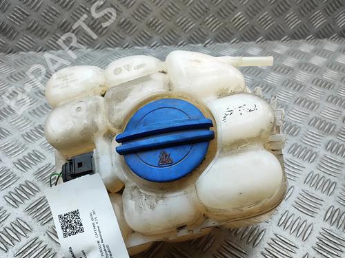 ekpansionstank-porsche-cayenne-92a-2010-2011-2012-2013-2014-2015-2016-2017-2018-36390990 main image