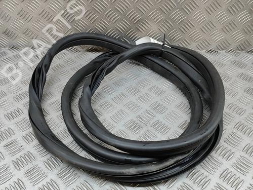 Used Rubber door seal LAND ROVER DISCOVERY SPORT (L550) 2.0 D 4x4 (180 hp) 27015125