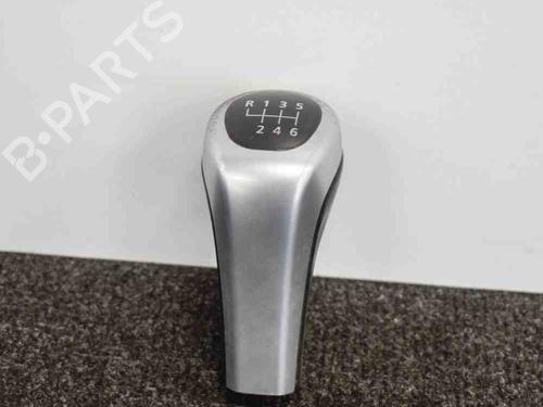 Pommeau de levier de vitesses BMW 5 (E60) 520 d (177 hp) 6865542