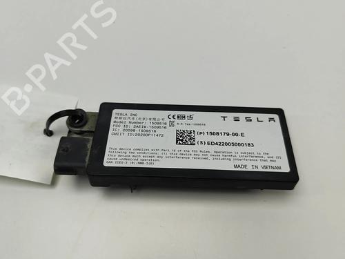 Used Electronic module TESLA MODEL Y (5YJY) EV Performance All-wheel Drive (462 hp) 28559650