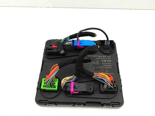 Used Electronic module Electronic module PORSCHE CAYENNE (9YA) 4.0 Turbo S E-Hybrid AWD (9YACH1) (680 hp) 34374661 34374661