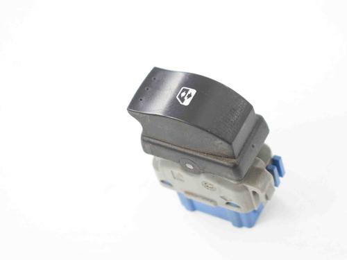 Interrupteur de vitre avant gauche RENAULT MASTER III Van (FV) 2.3 dCi 150 FWD (FV0F, FV03, FV09) (150 hp) 30826223