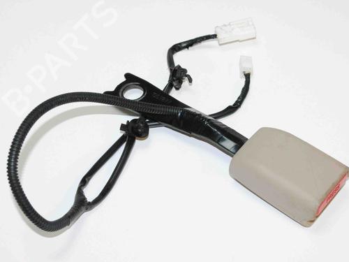 Used Seat buckle TOYOTA LAND CRUISER PRADO (_J15_) 3.0 D-4D (KDJ150_, KDJ150, KDJ155) (173 hp) 30243858