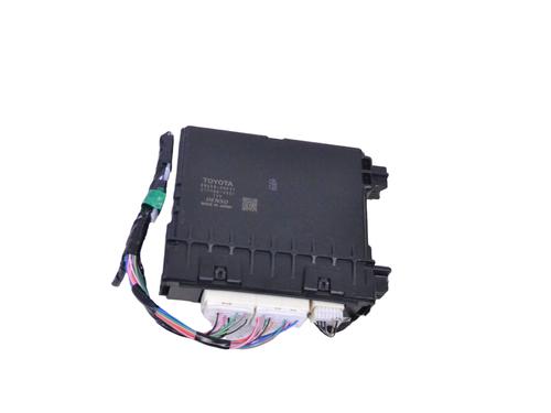 Used Electronic module Electronic module LEXUS RC (_C1_) 300h (AVC10_, AVC10R) (223 hp) 33352076 33352076