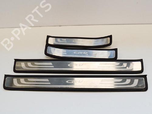 Used Step HONDA CR-V IV (RM_) 1.6 i-DTEC 4WD (RE6) (160 hp) 14611723