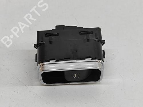 BP29594023I28 main image