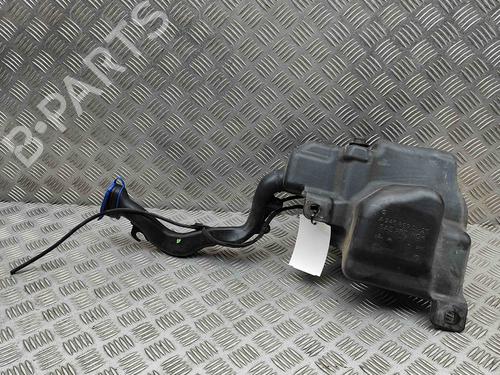 Used Windscreen washer tank MERCEDES-BENZ CLA Coupe (C117) CLA 200 CDI / d (117.308) (136 hp) 29459980