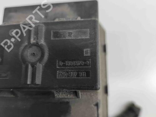 Fuse box VW SHARAN (7N1, 7N2) 2.0 TDI | BP26607608E1