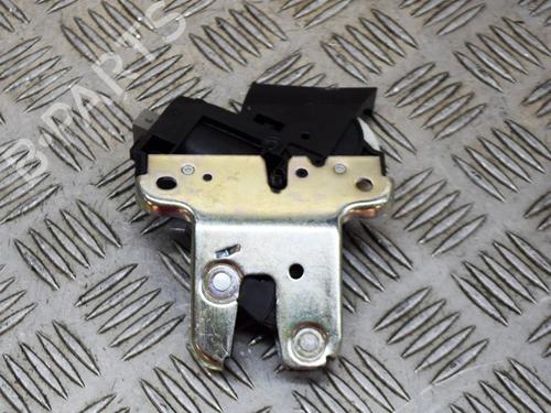 Used Tailgate lock VW PASSAT B7 (362) 1.4 TSI (160 hp) 8840838