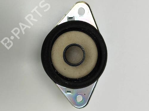 speaker-toyota-prius-plus-_w4_-2011-26576581 main image