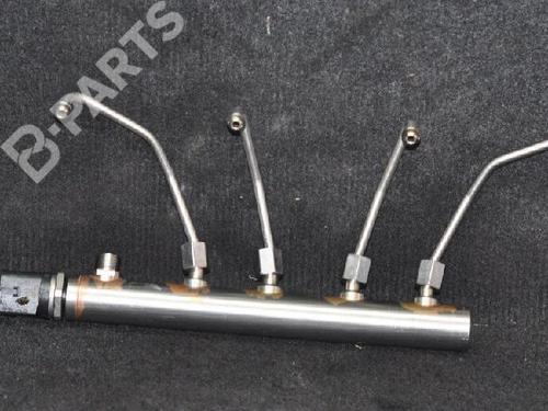 Used Injection rail BMW Z4 Roadster (E89) sDrive 20 i (184 hp) 6726683