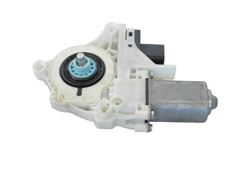 right-rear-window-motor-tesla-model-y-5yjy-2019-33365047 main image