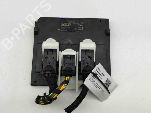 Used Electronic module SKODA SUPERB III Estate (3V5) 2.0 TDI (150 hp) 28434479