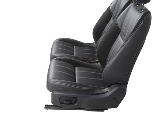 Setesett LAND ROVER RANGE ROVER VELAR (L560) 2.0 D180 TD4 4x4 | BP30239592C78