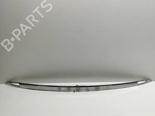Used Tailgate trim Tailgate trim TESLA MODEL S (5YJS) P100D AWD (772 hp) 33377229 33377229