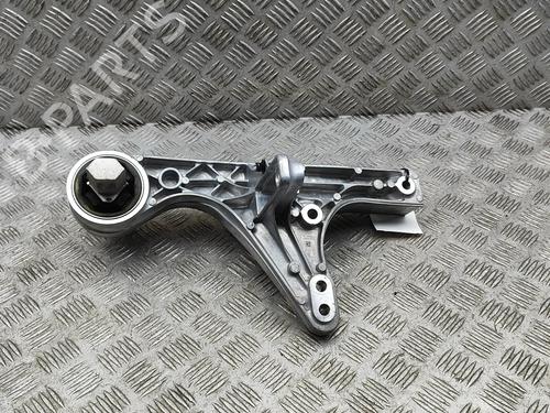 Used Engine mount Engine mount PORSCHE MACAN (XAB) 4S Electric 4 (XABDC1) (517 hp) 33433072 33433072