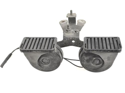 horn-jaguar-xf-i-x250-2008-2009-2010-2011-2012-2013-2014-2015-30221863 main image