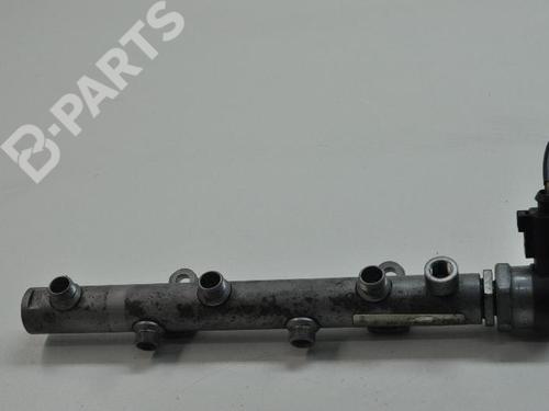 Injection rail AUDI A4 B7 Avant (8ED) 2.7 TDI | BP9898296M98 - Image 2