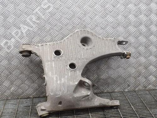 Used Right rear suspension arm Right rear suspension arm LAND ROVER RANGE ROVER SPORT II (L494) 3.0 SDV6 4x4 (306 hp) 6863899 6863899