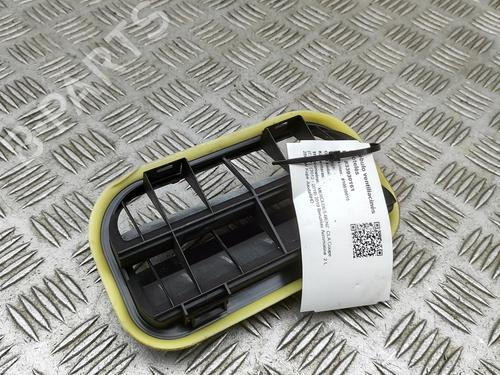 grille-mercedes-benz-cla-coupe-c117-2013-2014-2015-2016-2017-2018-2019-32458971 main image