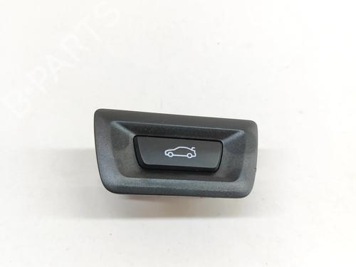 switch-bmw-i4-g26-2021-27770110 main image