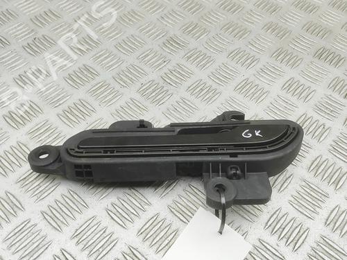 rear-left-exterior-door-handle-tesla-model-3-5yj3-2017-33697740 main image