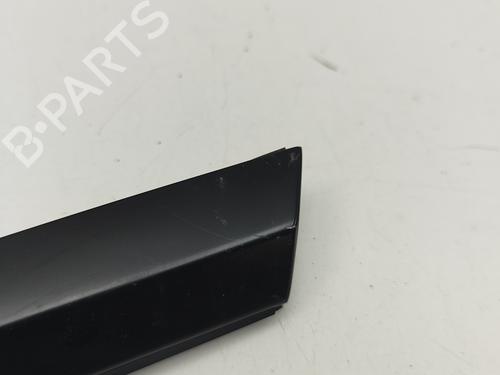 Dørliste TESLA MODEL Y (5YJY) Long Range All-wheel Drive | BP30856748C150 