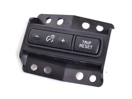 Used Switch NISSAN X-TRAIL III (T32_, T32R, T32RR) 1.6 dCi (T32) (130 hp) 30223074