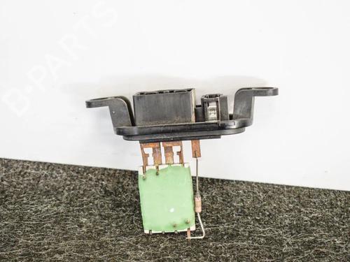Used Heater resistor Heater resistor RENAULT MASTER III Van (FV) 2.3 dCi 125 FWD (FV0C, FV0D, FV0G, FV0H, FV0J, FV0K,... (125 hp) 14663572 14663572