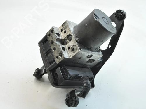 Used ABS pump ABS pump BMW X6 (E71, E72) M 50 d (381 hp) 33342845 33342845