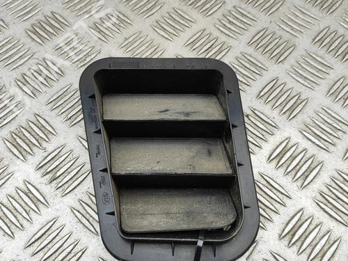 Used Grille Grille KIA SPORTAGE III (SL) 1.7 CRDi (116 hp) 33378489 33378489