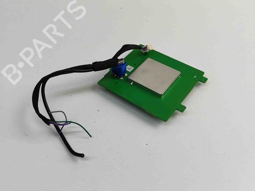 Antenna/Base TESLA MODEL Y (5YJY) EV Performance All-wheel Drive | BP27789774C140 