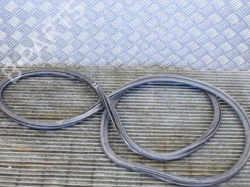 Used Rubber door seal AUDI Q5 (8RB) 3.0 TFSI quattro (272 hp) 14613751